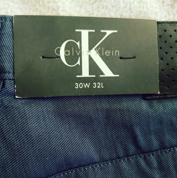 NWT Calvin Klein men's pants 30 x 32 - Picture 5 of 5